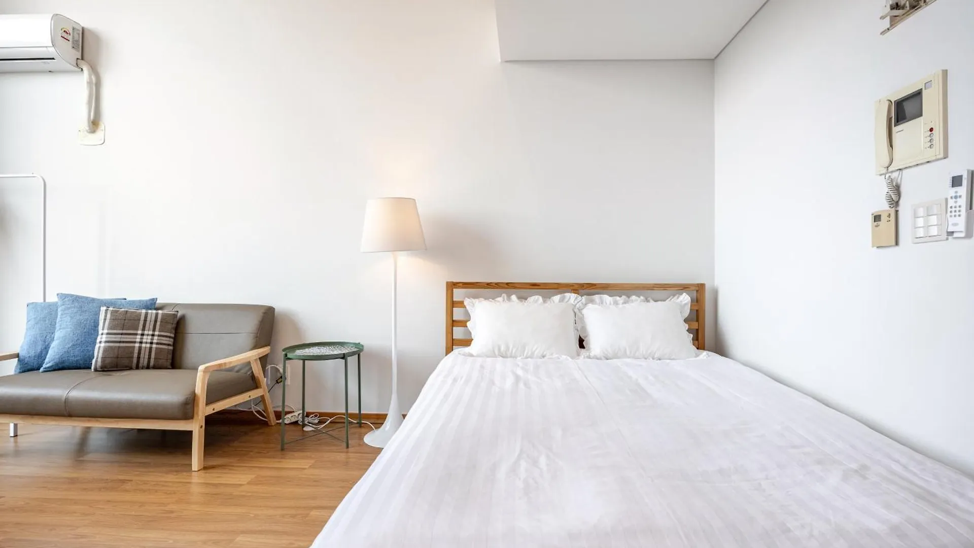 Jsm Studio Hongdae سيول 0*,
